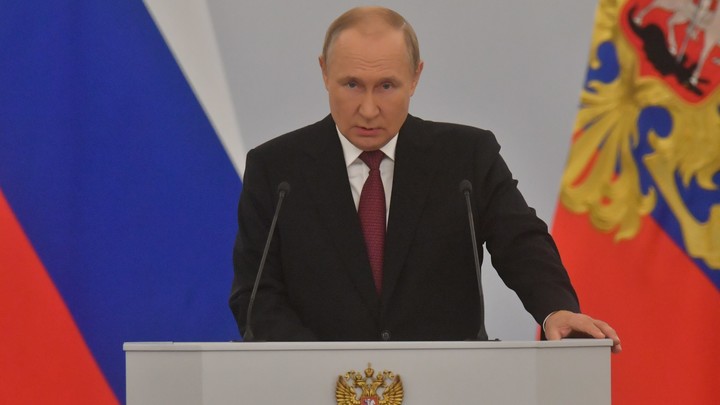 Путин сорвал горло доказывать, что мир не будет прежним: В Казахстане президент изрядно покашливал