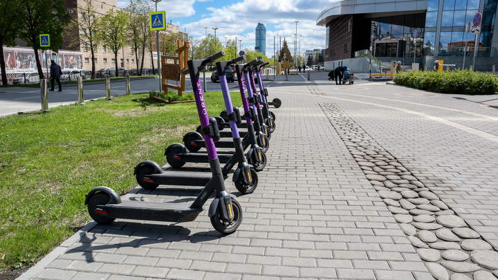 В Краснодаре закрыли незаконные пункты проката электросамокатов и велосипедов