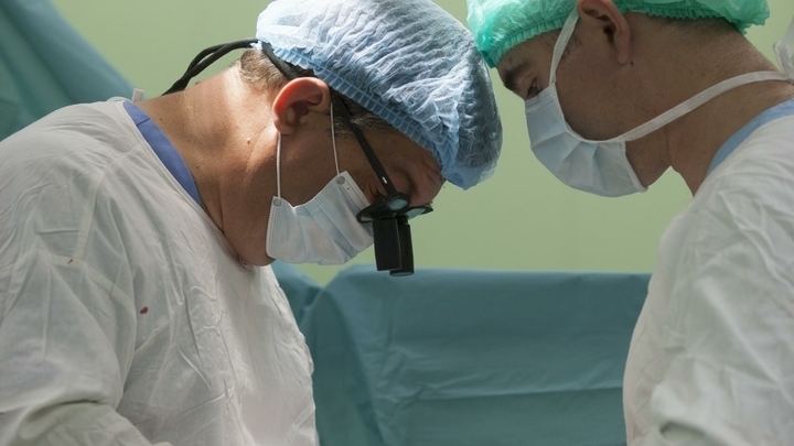 Мужчину с редким врождённым пороком сердца прооперировали в Новосибирске