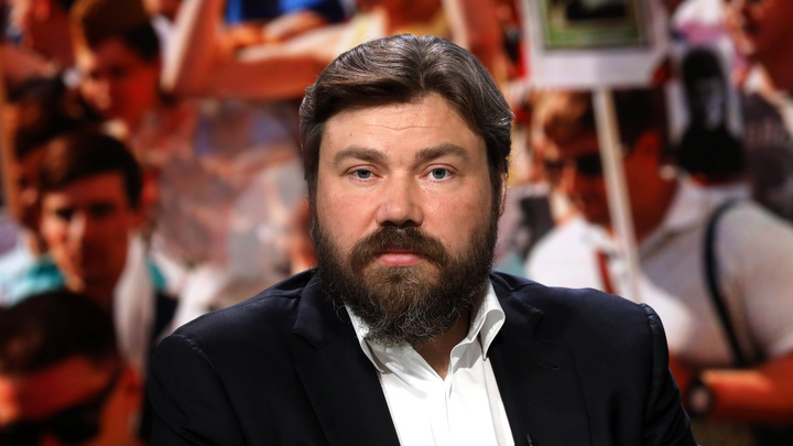 Малофеев поздравил православных с наступающим Рождеством: С Праздником, русские люди! С нами Бог!