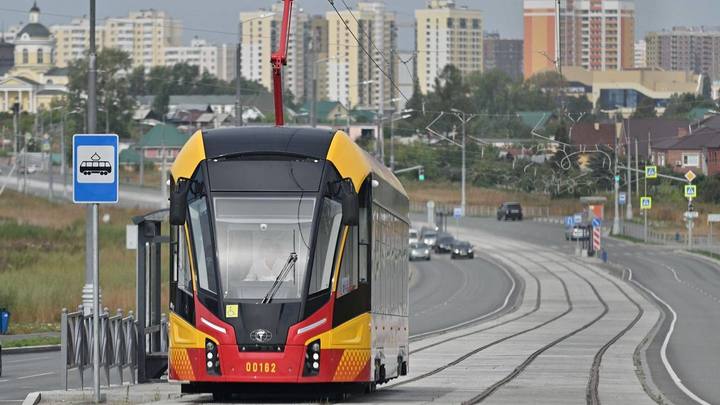 В Екатеринбурге открыли зелёный коридор для трамваев в Верхнюю Пышму