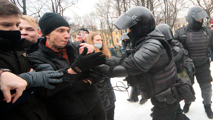 Не заплатили только дуракам. Смета самого дорогого митинга Навального