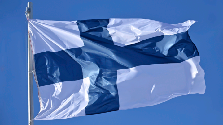 Финляндия отгородилась от России: Хватило лишь садового заборчика