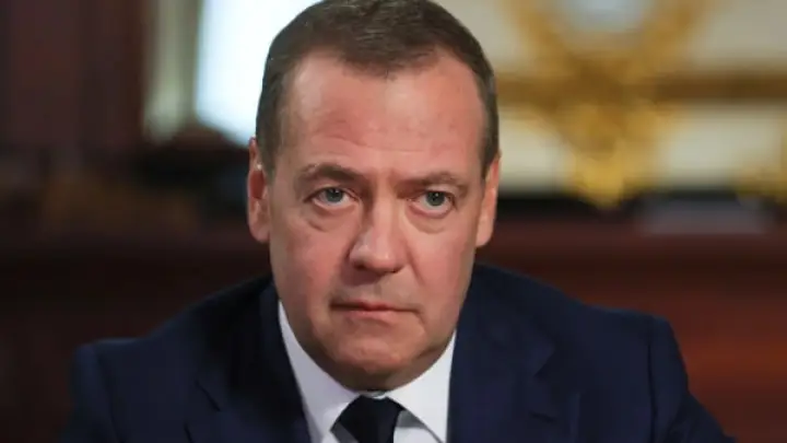 Медведев: Киев воспринимает исключительно язык силы