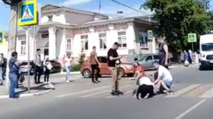В Челябинской области свадебная машина сбила двух школьниц