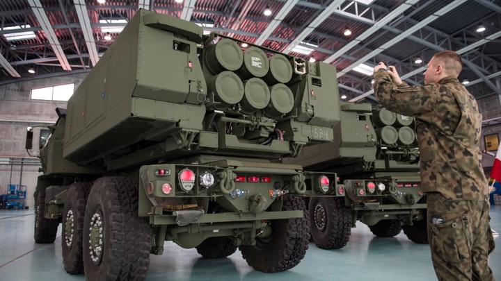 Воронка и интересный вопрос: Полянский объяснил, куда канет выклянченное Зеленским оружие