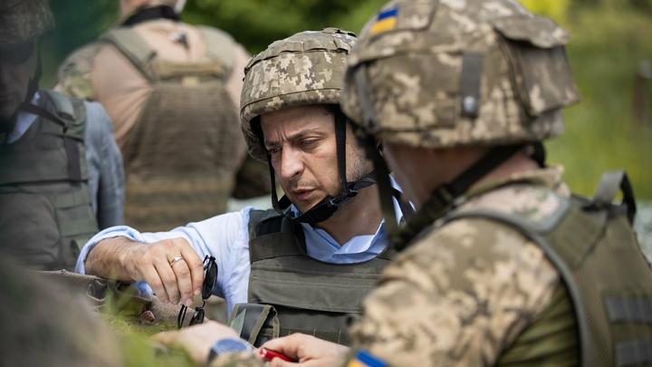 Зеленский запретил судам давать условные сроки военным за дезертирство