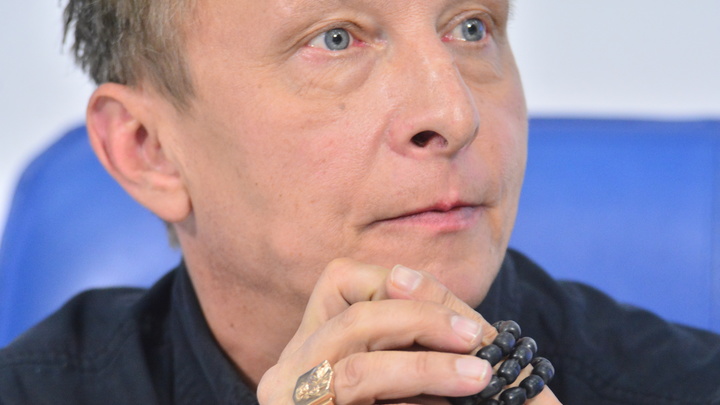 Иван Охлобыстин рассказал, как однажды его избил Дед Мороз