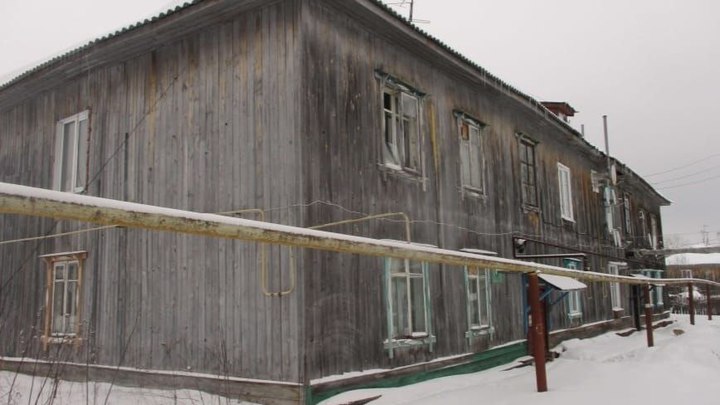 В Вязниковском районе суд обязал властей расселить разрушенный на 70% дом