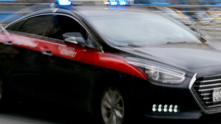 Гибель ребенка под бетонным блоком на Урале вылилась в уголовное дело