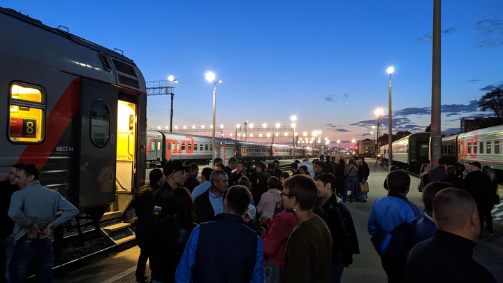 Умерла 12-летняя девочка: что известно о массовой госпитализации детей с поезда Тюмень – Адлер