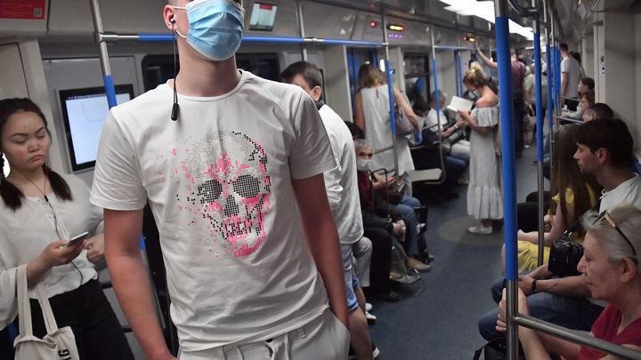 Белые вороны: Главный санитарный врач Ростовской области рассказал о тех, кто носит маски