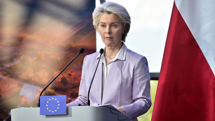 Еврокомиссия хочет забрать у России 300 млрд евро в пользу Украины