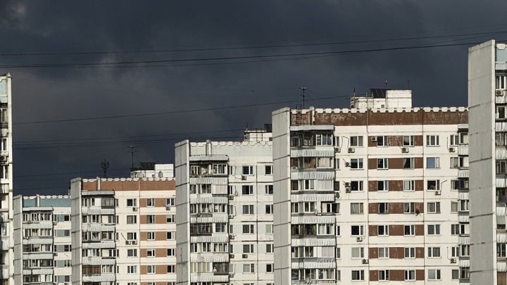 Падение ожидаемо: Эксперт по недвижимости объяснил дешевеющие квартиры в Москве