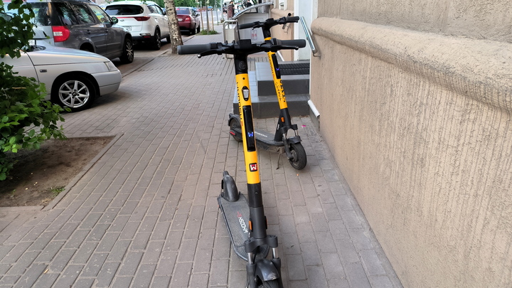 Ограничение скорости самокатов в России: выше какой скорости нельзя будет ездить