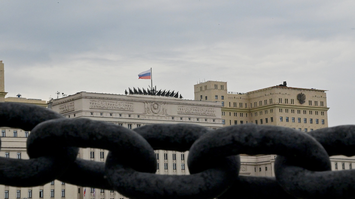 Генерал допустил новые посадки в минобороны: Уже не просто коррупция, а ОПГ