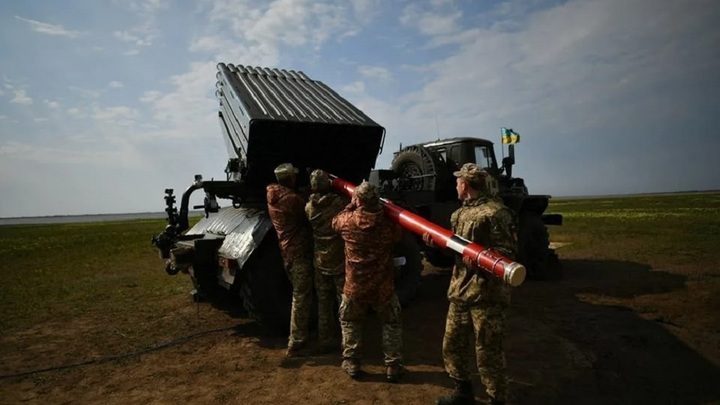 Украинская артиллерия обстреляла восточную часть Каховки