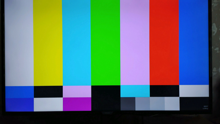 Онлайн-кинотеатр показывал детям извращения: Пропаганда обошлась сервису в круглую сумму