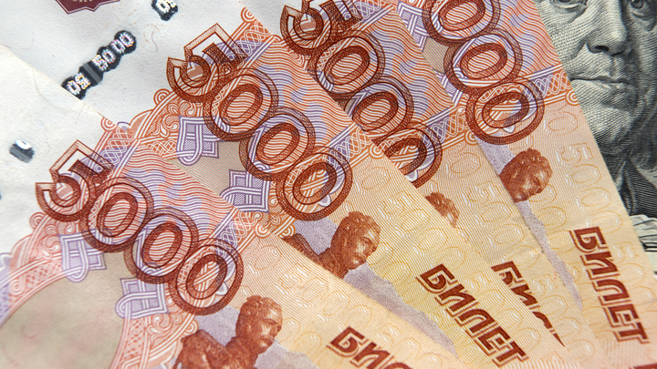 Продажа Сбербанка и санкции: Эксперты рассказали, ждать ли нового чёрного августа