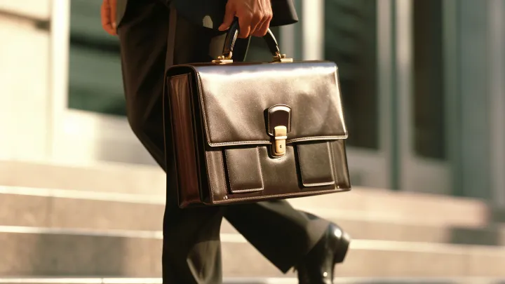 Доклад о Тукае на русском языке вызвал гнев депутатов - замминистра культуры отчитали публично