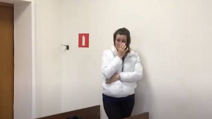 В Новороссийске суд смягчил приговор мачехе, избивавшей девочку