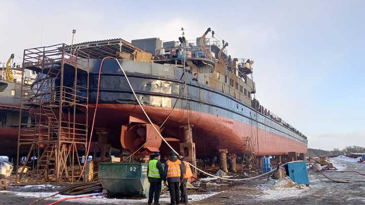 Сухогруз загорелся на Волге возле Нижнего Новгорода