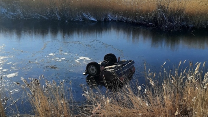 В Чановском районе НСО водитель ВАЗа утонул вместе с машиной