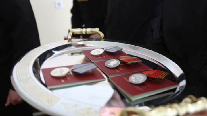 Командующие ВС России смогут награждать бойцов на передовой от имени Путина