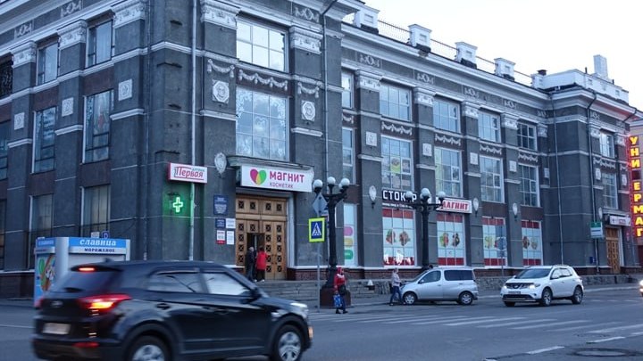 В Новокузнецке легендарный универмаг выставили на продажу за 230 млн рублей