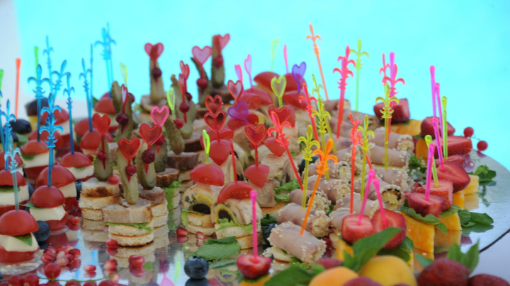 Фуршет, врачи, вирус: Мероприятие в вузе обернулось для студентов госпитализацией