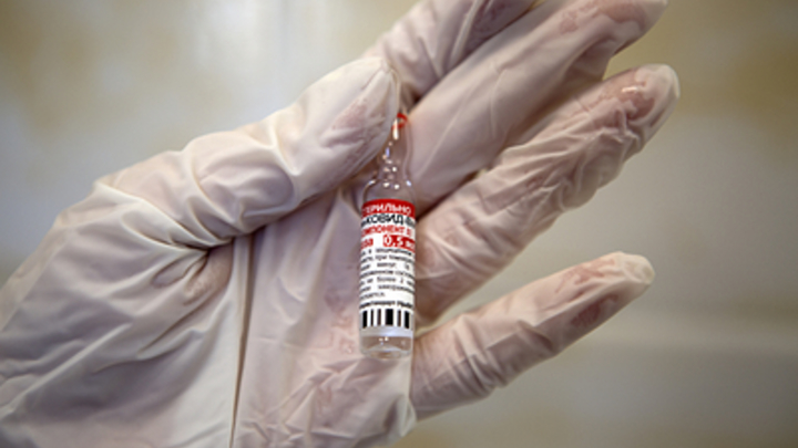 Европа начинает сдаваться перед русской вакциной: COVID-19 - не игрушка