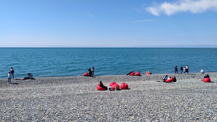 Пир во время чумы: Наплыв туристов напугал жителей Сочи