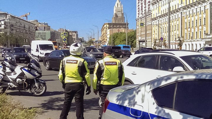 Хорошая инициатива, хоть и потребует ресурсов - глава ГИБДД одобрил проверку знаний ПДД каждые 10 лет