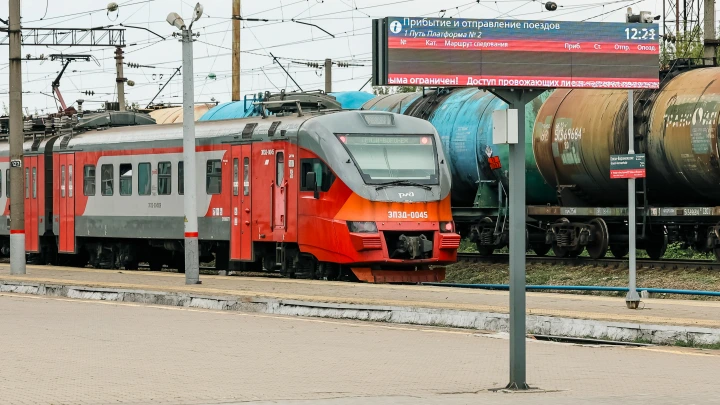 Пожар на Транссибе: движение поездов в Новокузнецке остановлено
