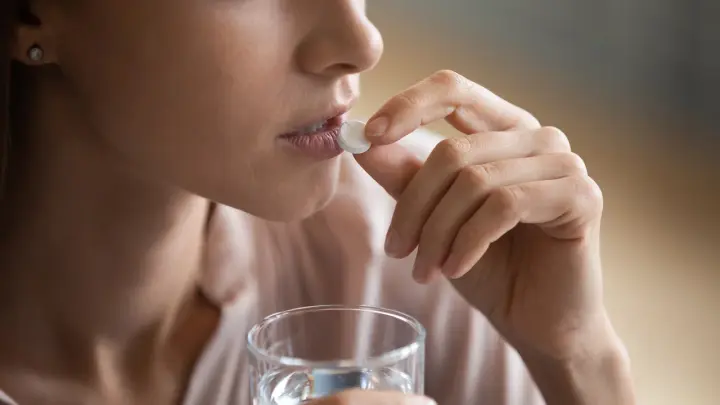 Нарколог Ли объяснил, как распознать начало алкогольной зависимости