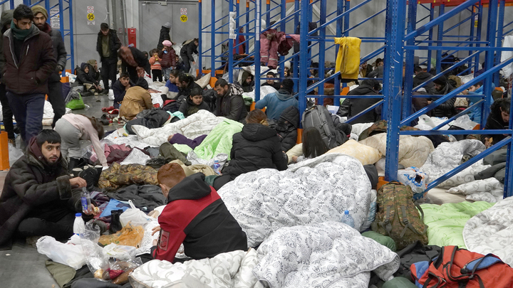 Батька, приюти! Беспредел против беженцев спровоцировал польского солдата