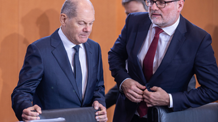 Читатели Welt испугались предупреждения Путина и призвали Шольца изменить планы по Украине