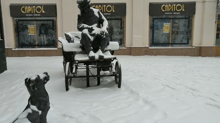 Жителей Кургана призвали запасаться чистым снегом, а не сахаром