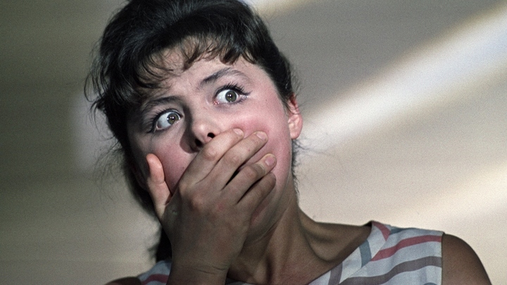 В Белгороде открыли уродливый памятник любимым героям. Народ в шоке: Алёнушка №2