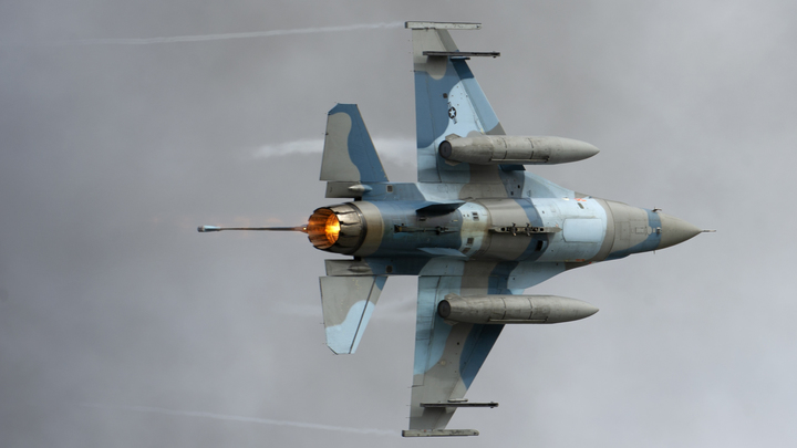 Нидерланды рассматривают варианты отправки Украине истребителей F-16