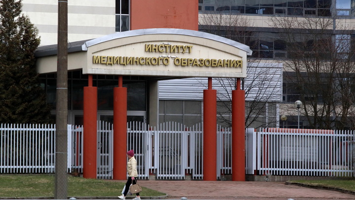 После трагедии в Перми, власти Санкт-Петербурга усилят меры безопасности в учебных заведениях