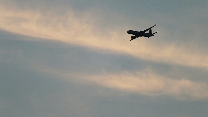 Почти два десятка рейсов задерживаются в аэропорту Нур-Султана из-за погодных условий