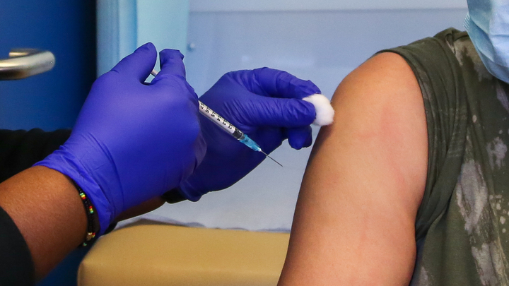 Центр Гамалеи собрал конструкцию вакцины против омикрон-штамма коронавируса