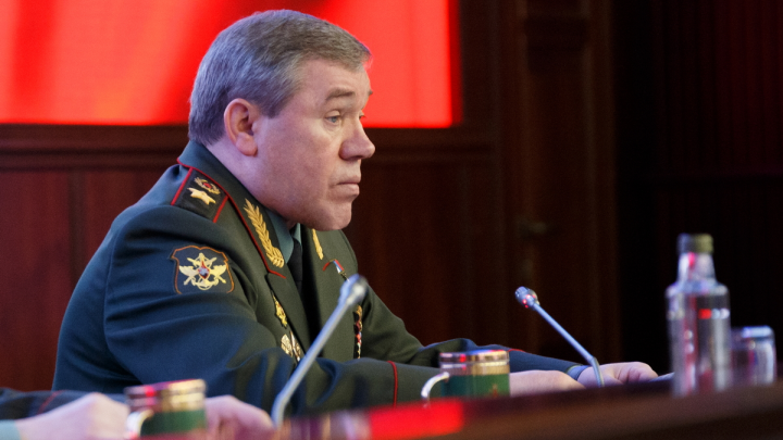 Герасимов доложил Путину об успехах операции Поток в Курской области