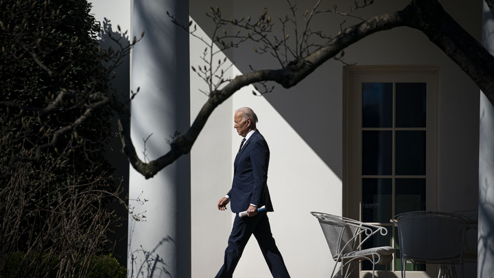 А Байден пришлёт открытку?: Читатели из Болгарии съязвили над американским ковбоем