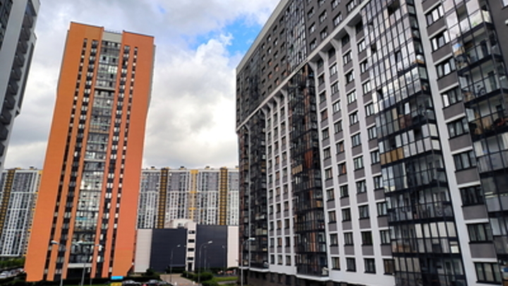 Фактор доллара. Эксперт оценил вероятность роста цен на квартиры