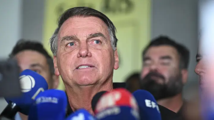 Вывести страну из БРИКС: Болсонару поделился планами на новый президентский срок