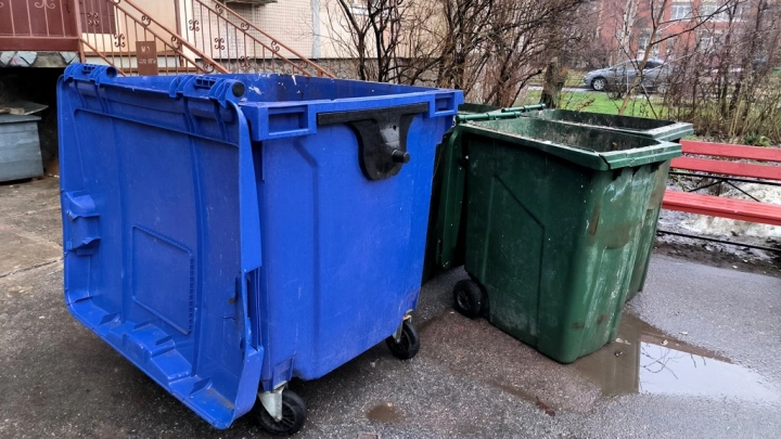 Кошмарит барабашка? В Люблино каждую ночь выбрасывают новый гроб