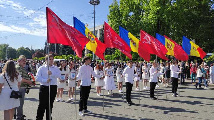 Людей много, как никогда: по всей Молдове начались праздничные мероприятия, посвященные Дню Победы