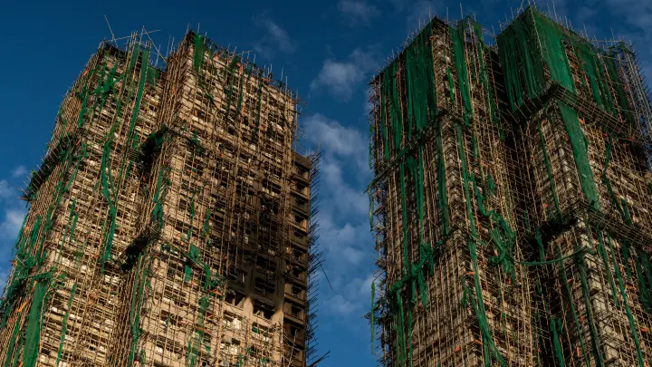 Количество жертв пожара в Гонконге увеличилось до 146 человек